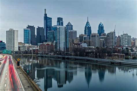 Philadelphia Skyline Pictures Download Free Images On Unsplash