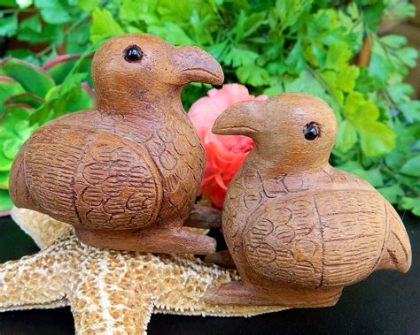 2 Wooden Birds Hand Carved Wood Pair Figurine Sculpture Small Folk Art
