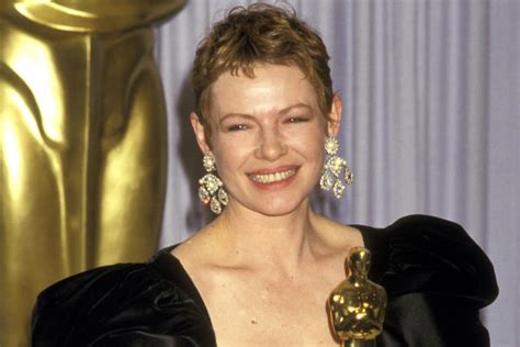 Dianne Wiest Life In Photos