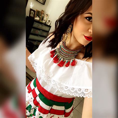 Mexican Fiesta Outfit Vestimenta Mexicana Ropa Mexicana Vestidos De