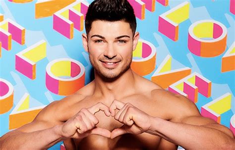 Love Island Viewers Were Fairly Disgusted With The Lads Behaviour Towards Maura Herie