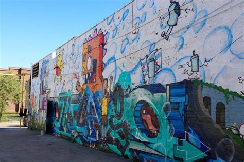 Street Art Guide For Chicagos Logan Square Neighborhood Traverse