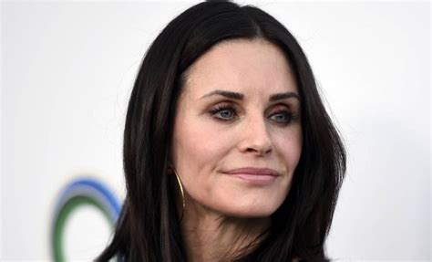 By signing up, i agree to the terms and privacy policy and to receive emails from popsugar. Courteney Cox Net Worth 2020: Age, Height, Weight, Husband ...
