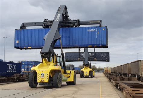 Freight Trains Having Positive Input On Uks Carbon Production Rail News