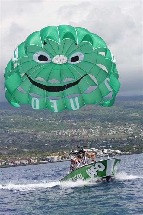 Maui Parasailing Ufo Every Time 1200 Ft High Entertaining And