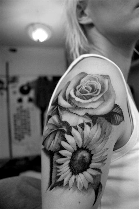 Corki Ultimate Black And White Flowers Tattoo Black And Grey Vine