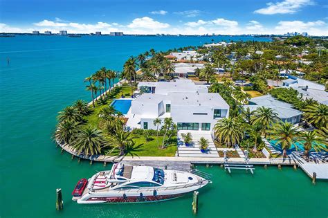 Luxury Miami Florida Houses New Build Home Communities In Miami FL Luxury Homes Dream Houses