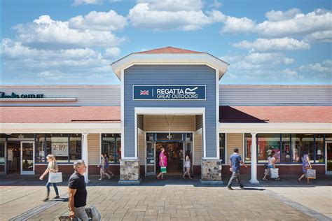 Wrentham Village Premium Outlets Outlet Mall Wrentham Ma 02093