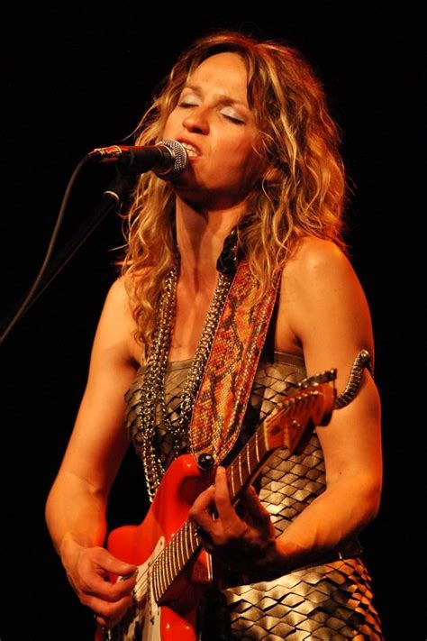 9 Amazing Female Blues Guitarists You Have To Hear