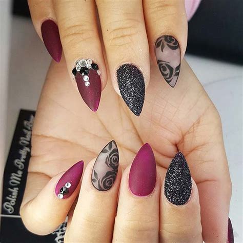 When it is colors that you want, you are able to choose to get a design you don't need to be concerned about running out of ideas since there are lots of references that you may base from online. 21 Trendy Fall Nail Design Ideas | Page 2 of 2 | StayGlam