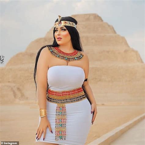 Egypt Arrests Photographer For Sexy Pyramids Photoshoot Showing A Model