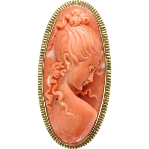 Vintage 18k Yellow Gold Carved Coral Cameo Ladys Face Brooch Face