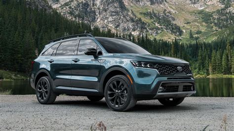 Suvs With A Panoramic Sunroof Kelley Blue Book