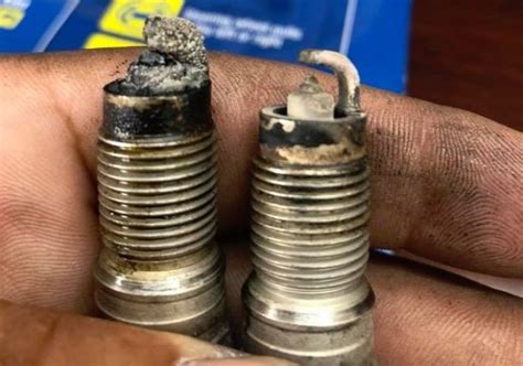 Sengaja aku memilih kereta api, karena aku ingin menikmati suasana pagi di sepanjang perjalanan. 7 Tanda Spark Plug Kereta Rosak Yang Perlu Anda Tahu! - JV ...