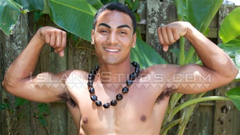 Kahekili Buff Hawaiian Stud Dances Hula Naked With A Boner