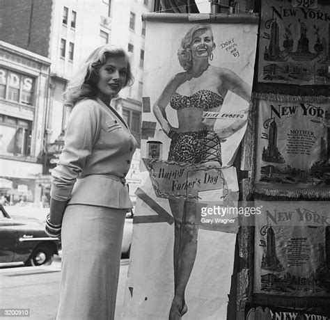 Anita Ekberg Photos Et Images De Collection Getty Images