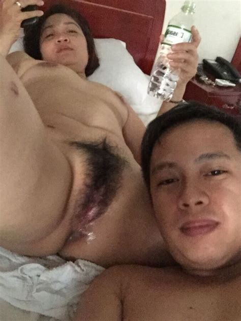 Vietnamese Police Milf Nuded Photo