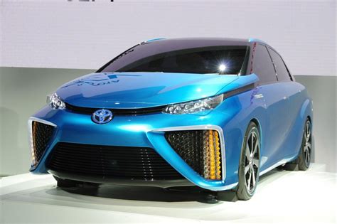 Toyota mirai hydrogen car review. Hydrogen Fuel-Cell Cars To Come From Toyota, Hyundai, Honda