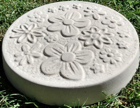 Daisy Stepping Stones