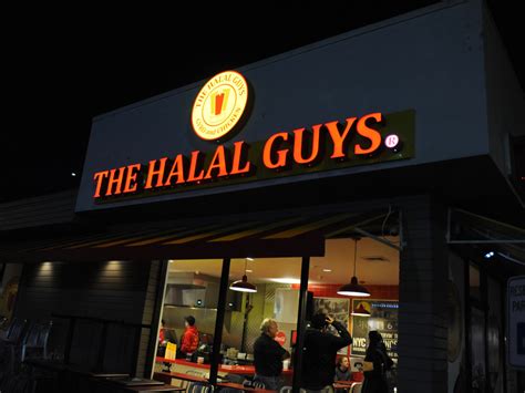 First taste: At Halal Guys, it really is all about the ...