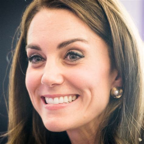 Kate Middleton Officially Brought Back The Topsy Tail Good Housekeeping
