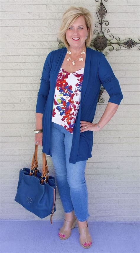 38 Over 50 Women With Casual Outfit You Can Try Fashion Clothes Women