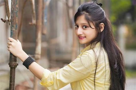Puja Cherry Roy Biography Wiki Bd Model Picture Femmes Daffaires