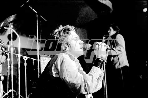 Photos Of Sex Pistols Performing Live In 1978 Iconicpix Music Archive