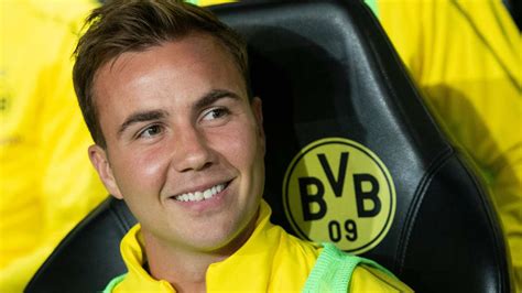 See more ideas about mario, mario götze, soccer players. Mario Götze (Borussia Dortmund) mit Statement - was ein ...
