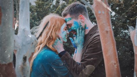 Maybesoon Drops New Music Video for "Hill Street," An Intimate Glimpse