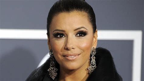 El Beso De Eva Longoria Temporalmente Cerrado