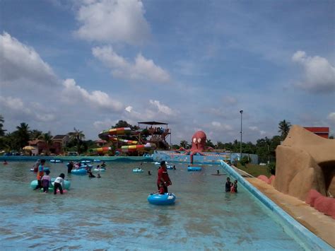 Taman tasek merdeka johor malaysia. Kehidupan Yang Bahagia: Wet World Batu Pahat