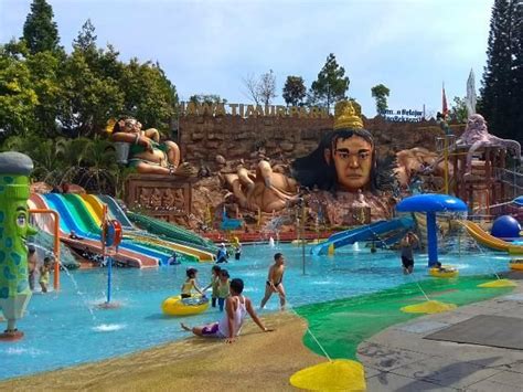 Harga tiket masuk wisata ke lembang park & zoo. Tiket Masuk Jatim Park 1 Tahun 2018 - Berbagai Tahun