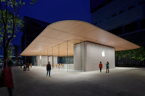 Offer only available on presentation of a valid photo id. New Taipei Apple Store is gorgeous and puts London in the ...
