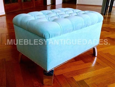 banqueta puff capitoné rectangular con patas de metal tapizado en pana cuero vinílico ecocuero