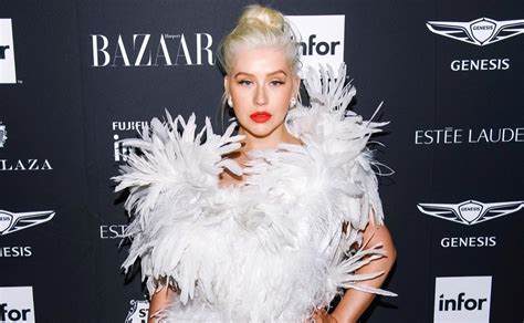 Christina Aguilera Poses Topless Recreating Stripped Cover