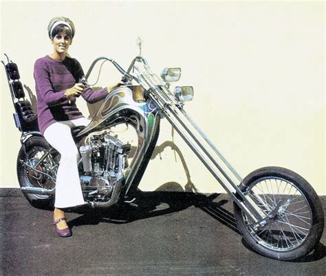 25 Vintage Photos Of Badass Women Ridding Their Choppers In The 1970s Vintage News Daily