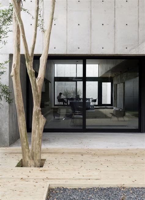 Concrete X Wooden Home By Robertson Design Minimal Architecture
