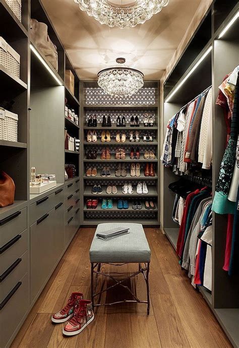 Pinterest Claudiagabg In 2020 Bedroom Closet Design Closet Designs