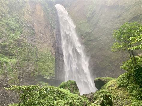 How To Explore Air Terjun Kabut Pelangi Waterfall In Lumajang Indonesia