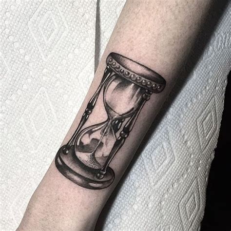 Top 119 Hourglass Tattoo Meaning For Guys