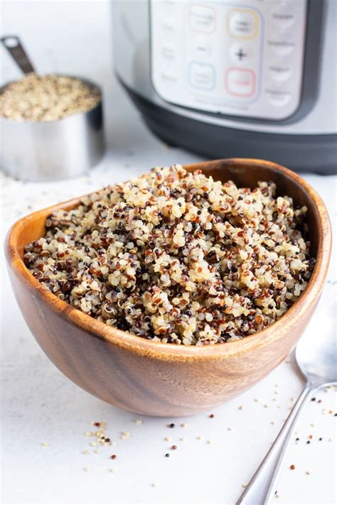 Instant Pot Quinoa Recipe Perfect Fluffy Evolving Table