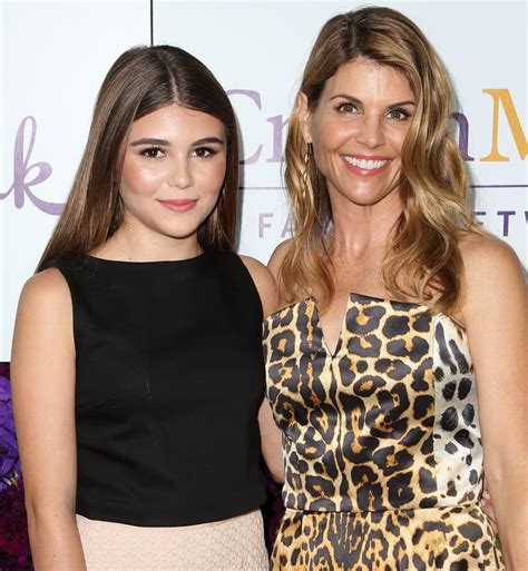 How Isabella Rose And Olivia Jade Giannulli Feel About Their Mom Lori