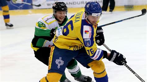 Great hockey photos you've just seen for the first time! Hokej na lodzie, PHL, mecz 1. runda play-off: JKH GKS ...