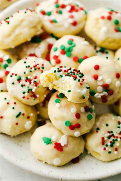 Learn how to make cookies from gingerbread to spice with betty's best scratch christmas cookie recipes. Traditional Italian Christmas Cookies | The Recipe Critic