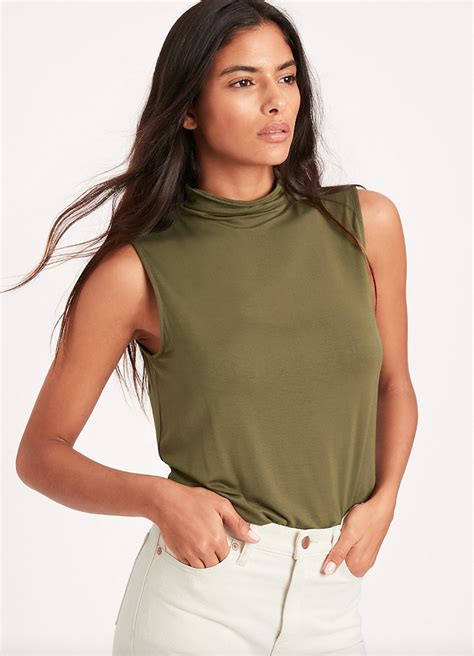 16 Best Tank Tops For Women That Are So Comfy And Versatile