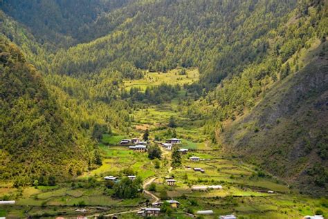 Top 10 Most Beautiful Places To Visit In Bhutan Globalgrasshopper