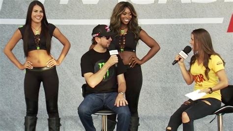 Danica patrick n'a malheureusement pas pu terminer sa dernière course en monster energy nascar cup series, puisqu'elle a été impliquée dans un accident au 102e tour du daytona 500. Trackside Live: Danica Patrick, Matt DiBenedetto, Kurt ...