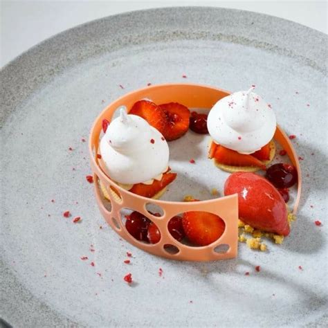 Michelin star panna cotta dessert recipe (fine dining cooking at home). Art of Plating | Fine dining desserts, Fancy desserts ...