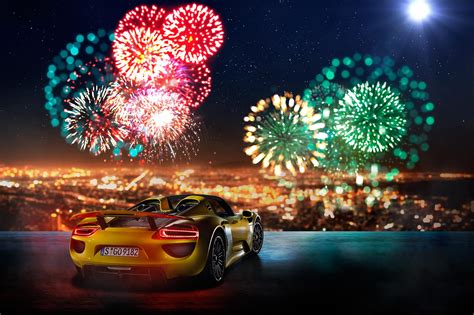 Kaybeden bir ekip milyonların sevgisini kazanmak için şimdiye kadar yapılmamış en büyük elmas soygunu işine girerler. Top Happy New Year Messages in Car Photos - GTspirit